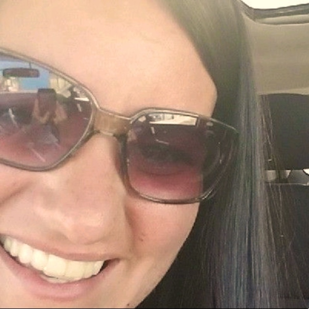 Meet your Posher, Rebecca!